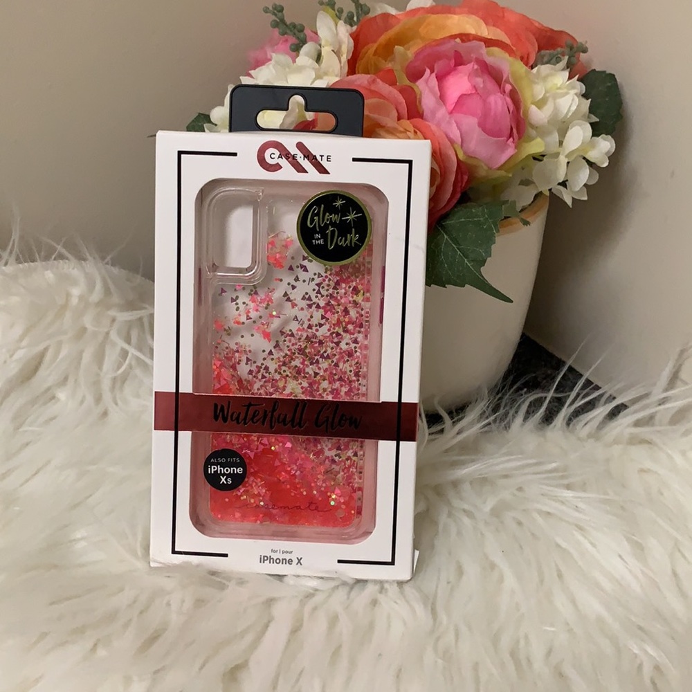 Glow in the dark phone case